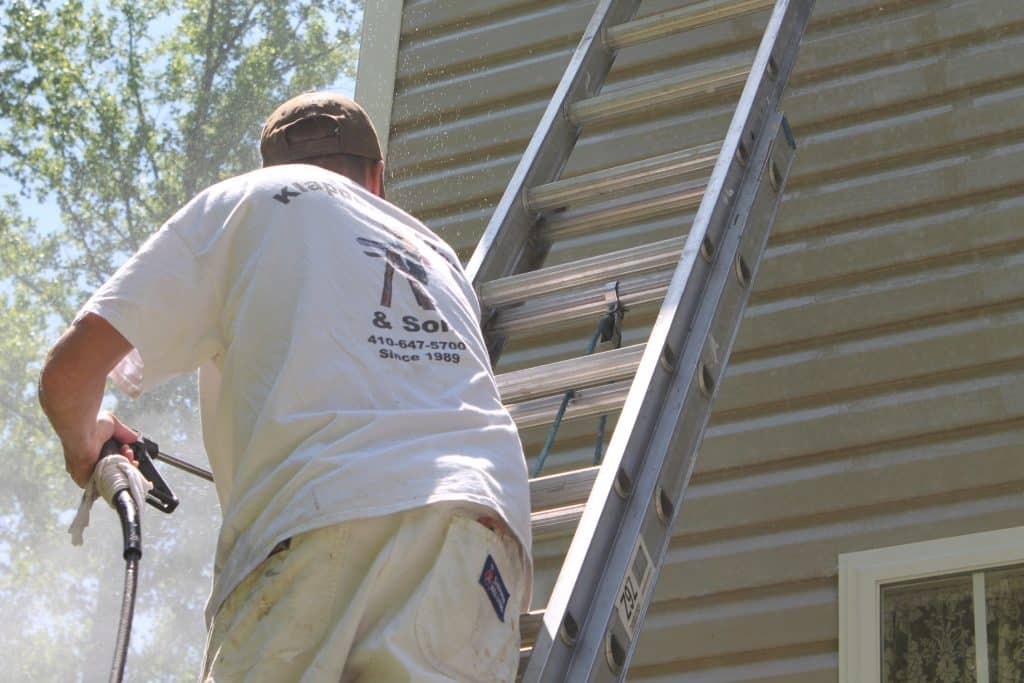 OKC power washing exterior of house