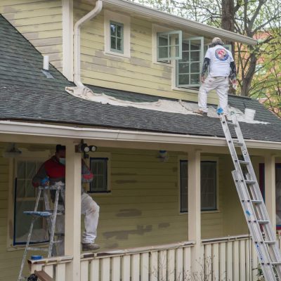 Exterior Painting Company in Bethesda prepping house to be painted